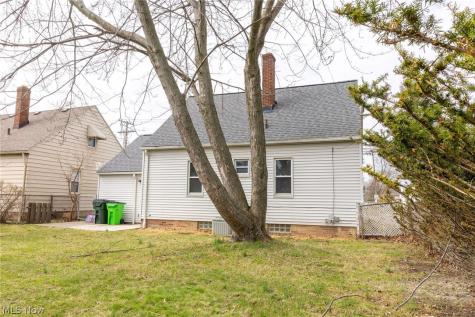 795 E 260th Street Euclid OH 44132