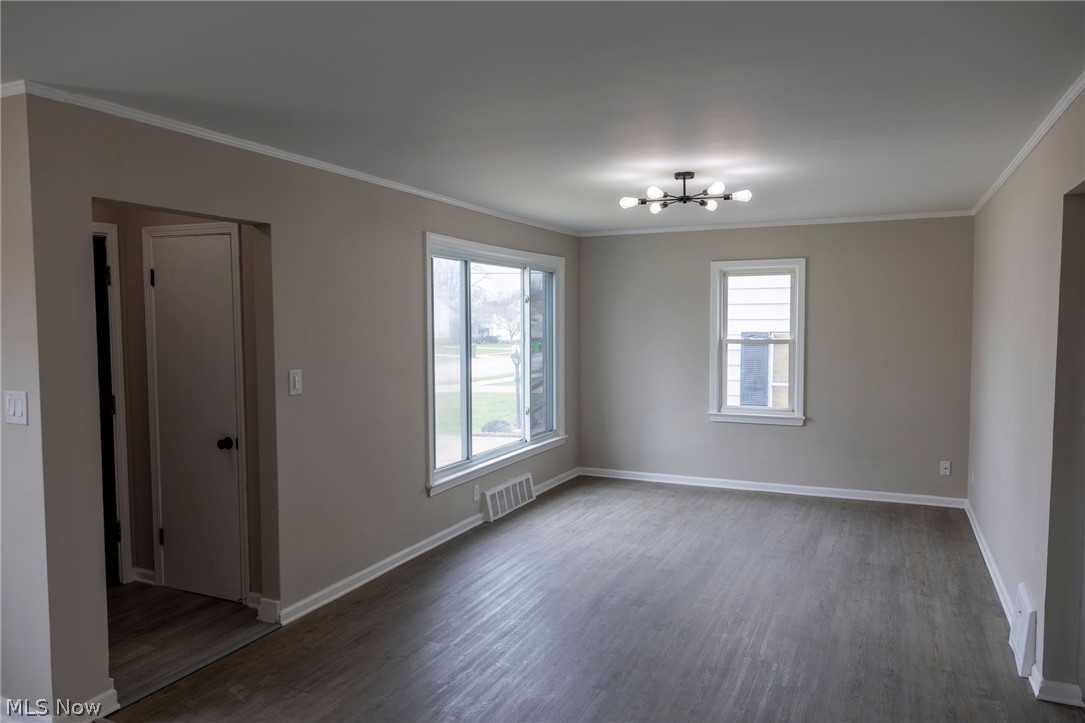 795 E 260th Street Euclid OH 44132