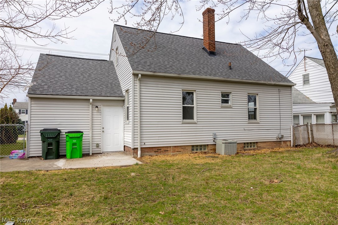 795 E 260th Street Euclid OH 44132
