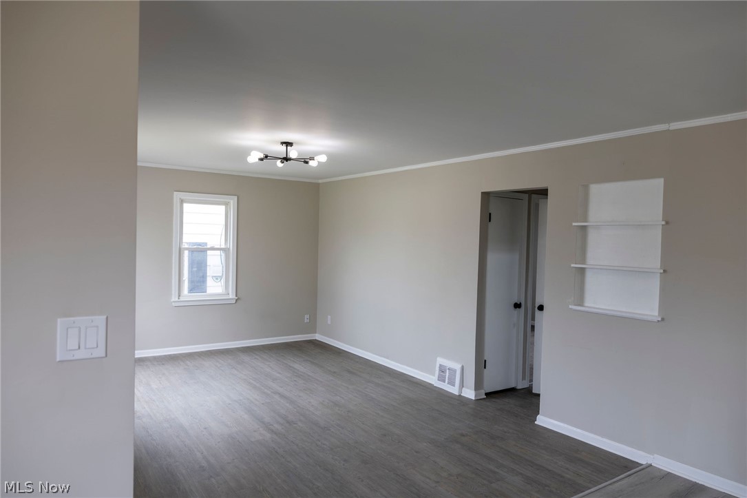 795 E 260th Street Euclid OH 44132