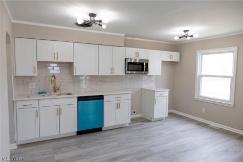 795 E 260th Street Euclid OH 44132