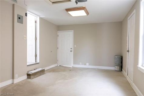 795 E 260th Street Euclid OH 44132