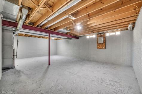 2350 E 63rd Street Cleveland OH 44104