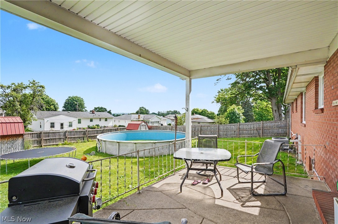 577 Geneva Avenue Struthers OH 44471