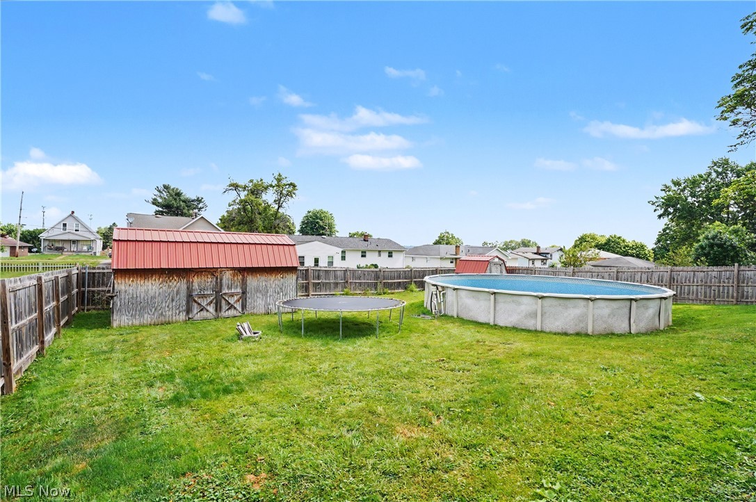 577 Geneva Avenue Struthers OH 44471