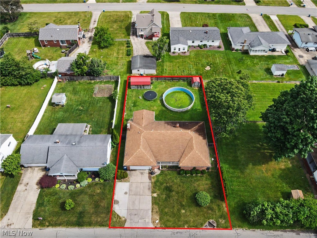 577 Geneva Avenue Struthers OH 44471