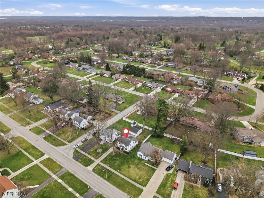 664 Perkinswood Boulevard NE Warren OH 44483