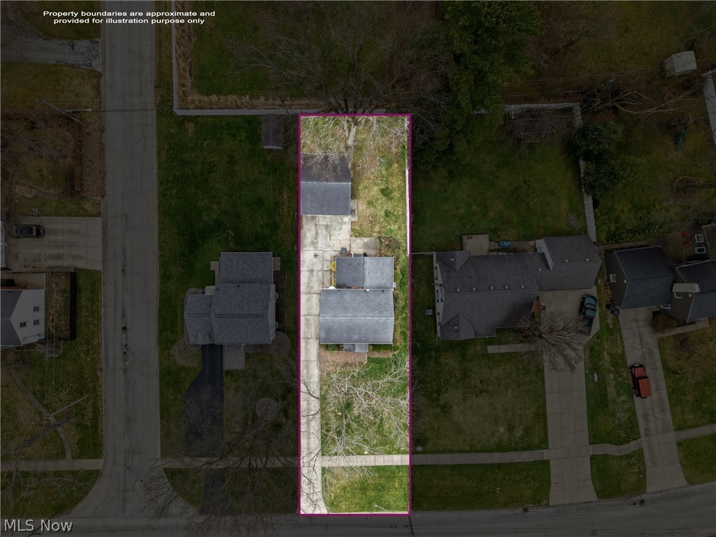 664 Perkinswood Boulevard NE Warren OH 44483