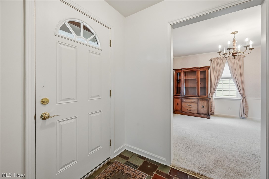 664 Perkinswood Boulevard NE Warren OH 44483