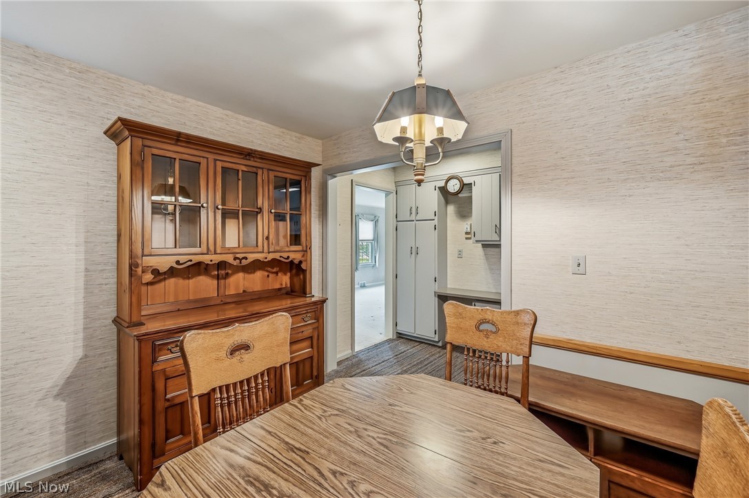 664 Perkinswood Boulevard NE Warren OH 44483