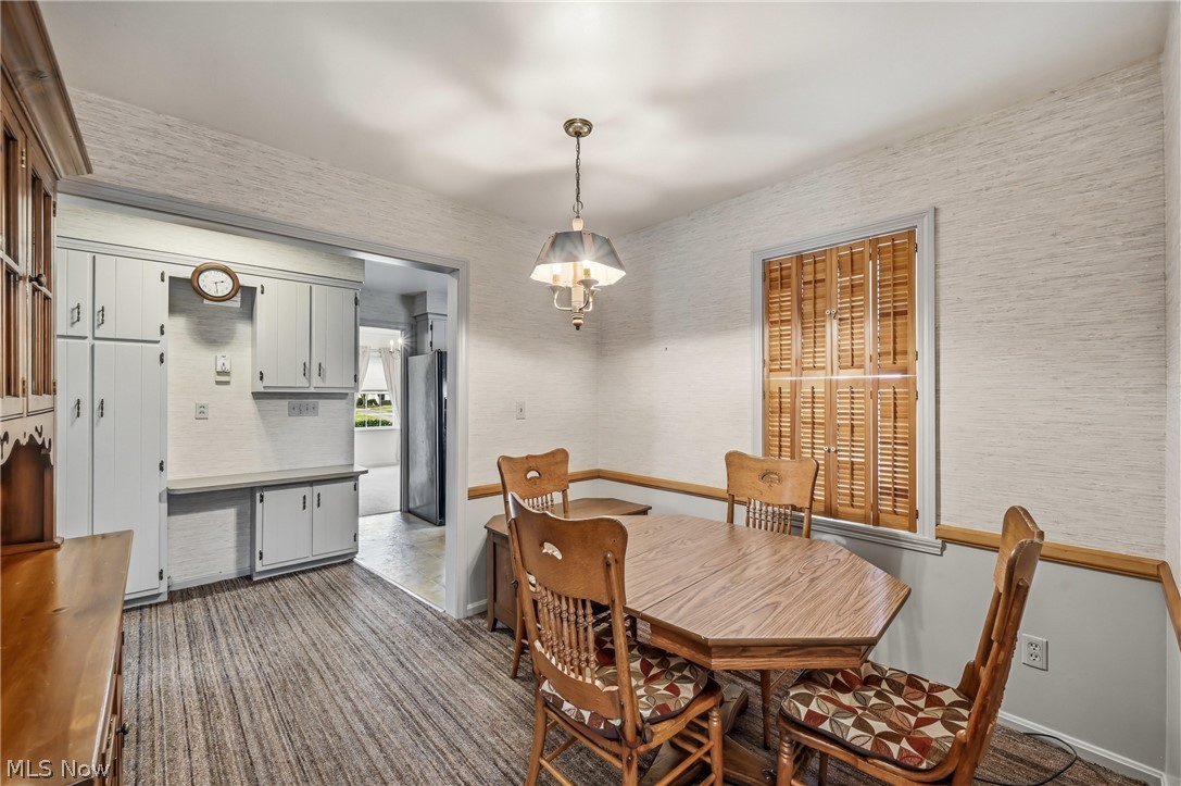 664 Perkinswood Boulevard NE Warren OH 44483