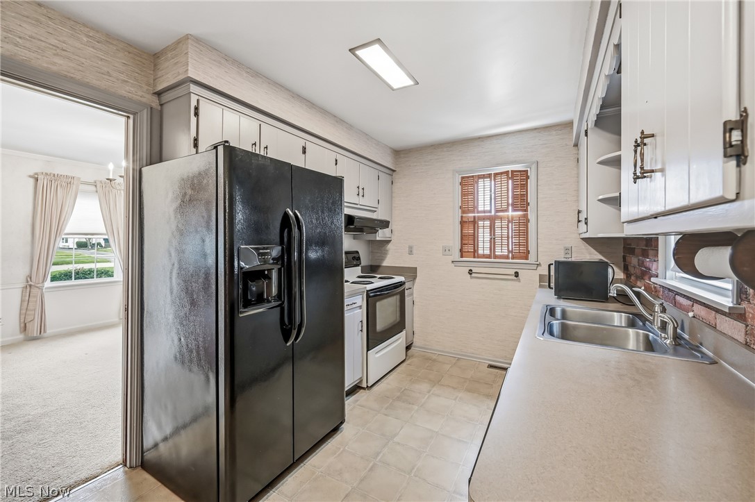 664 Perkinswood Boulevard NE Warren OH 44483
