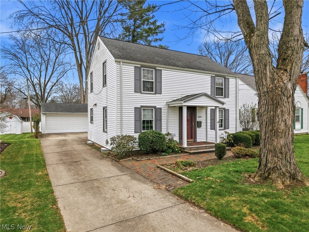 664 Perkinswood Boulevard NE Warren OH 44483
