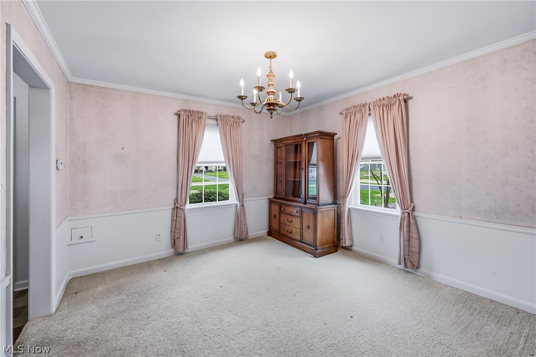 664 Perkinswood Boulevard NE Warren OH 44483