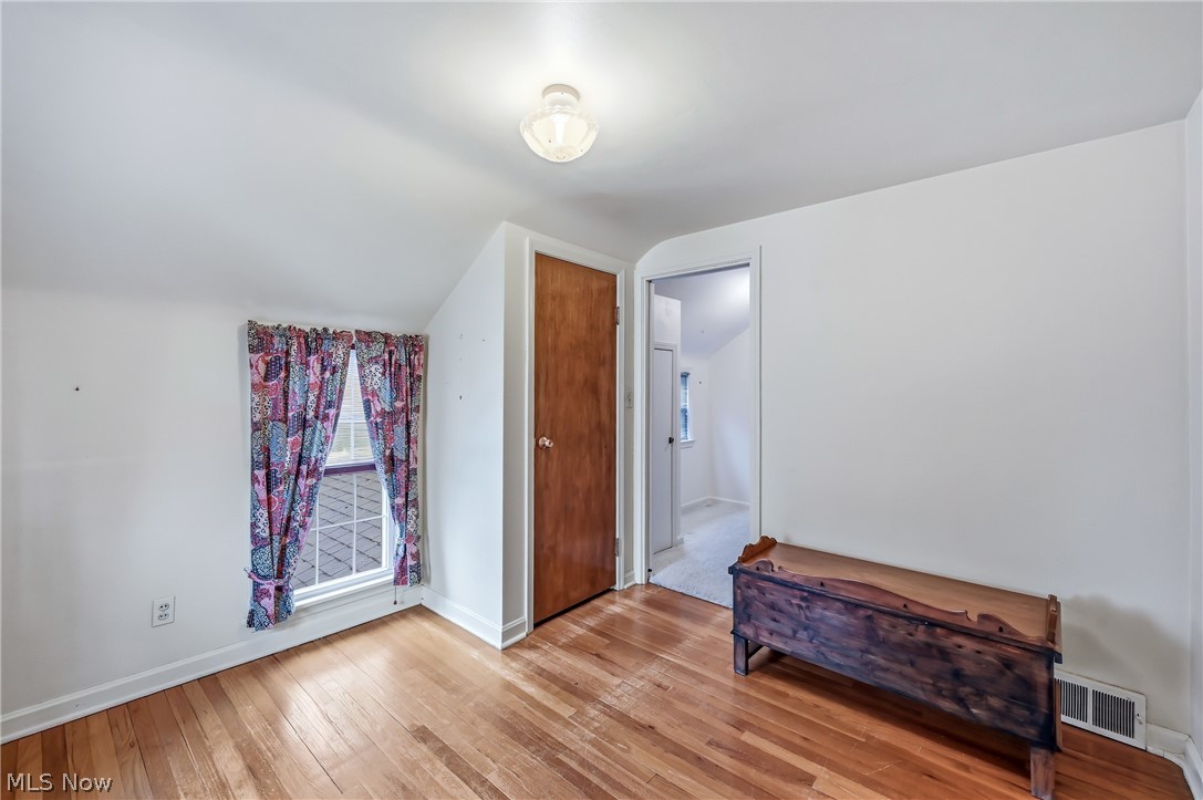 664 Perkinswood Boulevard NE Warren OH 44483