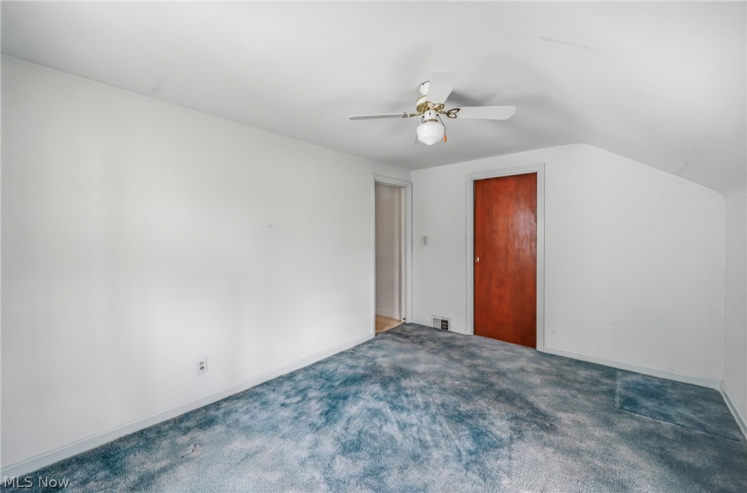664 Perkinswood Boulevard NE Warren OH 44483