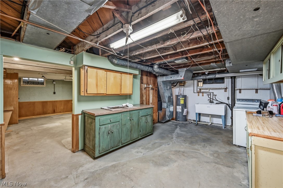 664 Perkinswood Boulevard NE Warren OH 44483