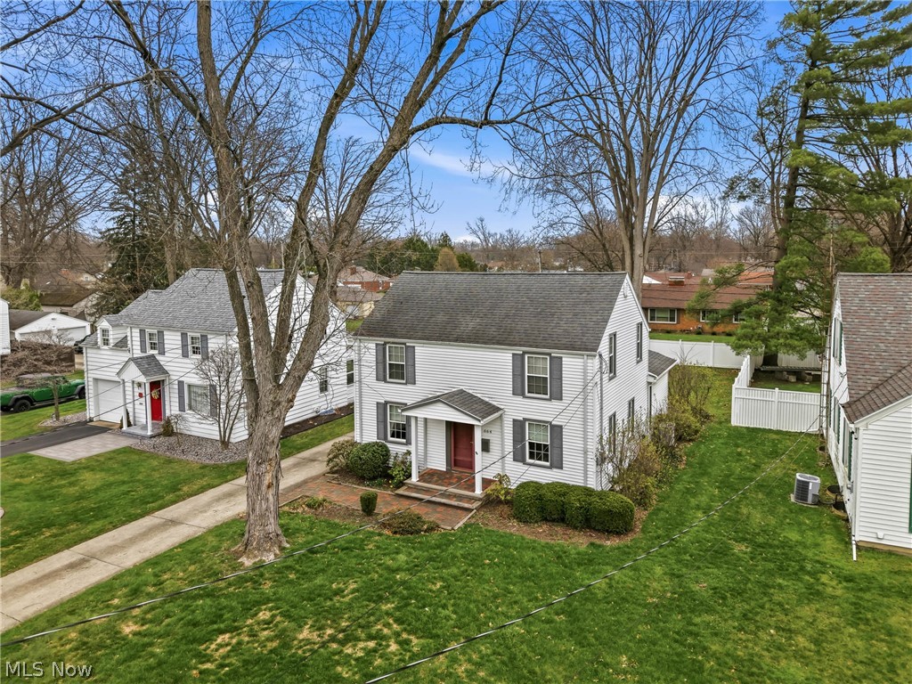 664 Perkinswood Boulevard NE Warren OH 44483