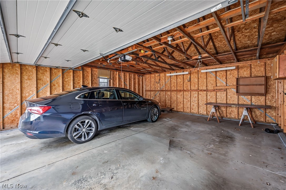 664 Perkinswood Boulevard NE Warren OH 44483