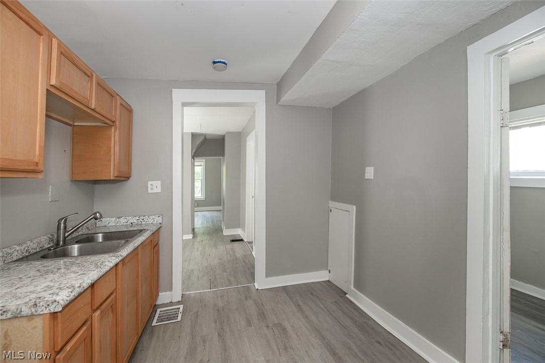 2177 W 81st Street Cleveland OH 44102