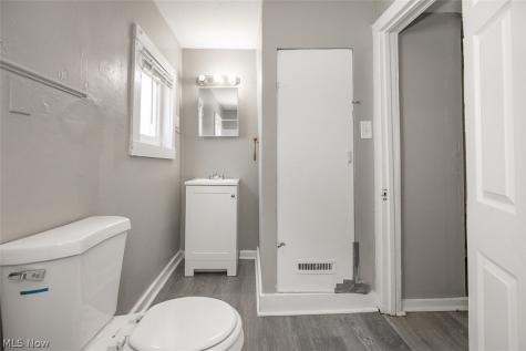 2177 W 81st Street Cleveland OH 44102