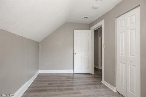 2177 W 81st Street Cleveland OH 44102