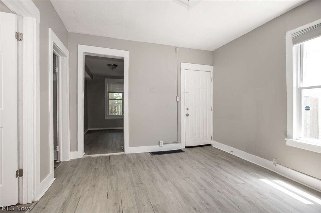 2177 W 81st Street Cleveland OH 44102