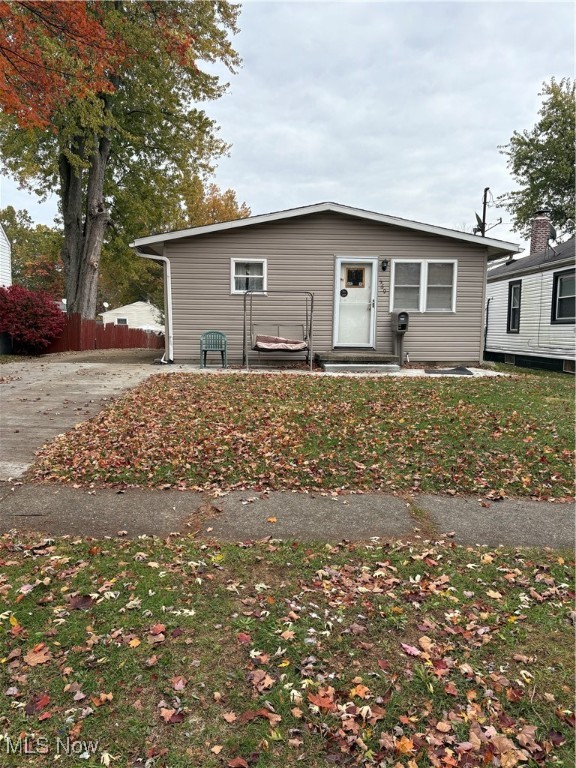 369 Warwick Street Akron OH 44305