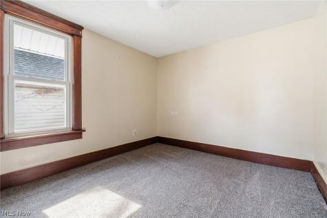 488 Alexander Street Akron OH 44306