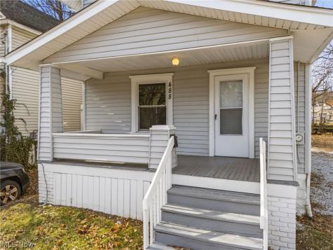 488 Alexander Street Akron OH 44306