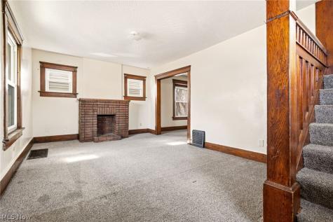 488 Alexander Street Akron OH 44306