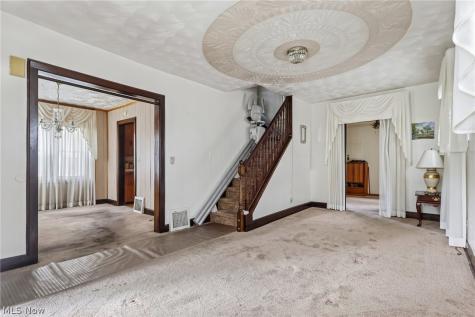 861 5th Avenue Akron OH 44306
