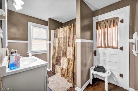 3251 Reid Avenue Lorain OH 44055