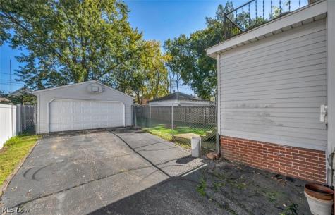 3251 Reid Avenue Lorain OH 44055