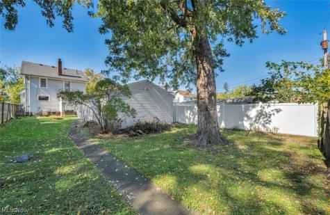 3251 Reid Avenue Lorain OH 44055