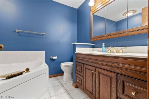 5727 Eastview Street Louisville OH 44641