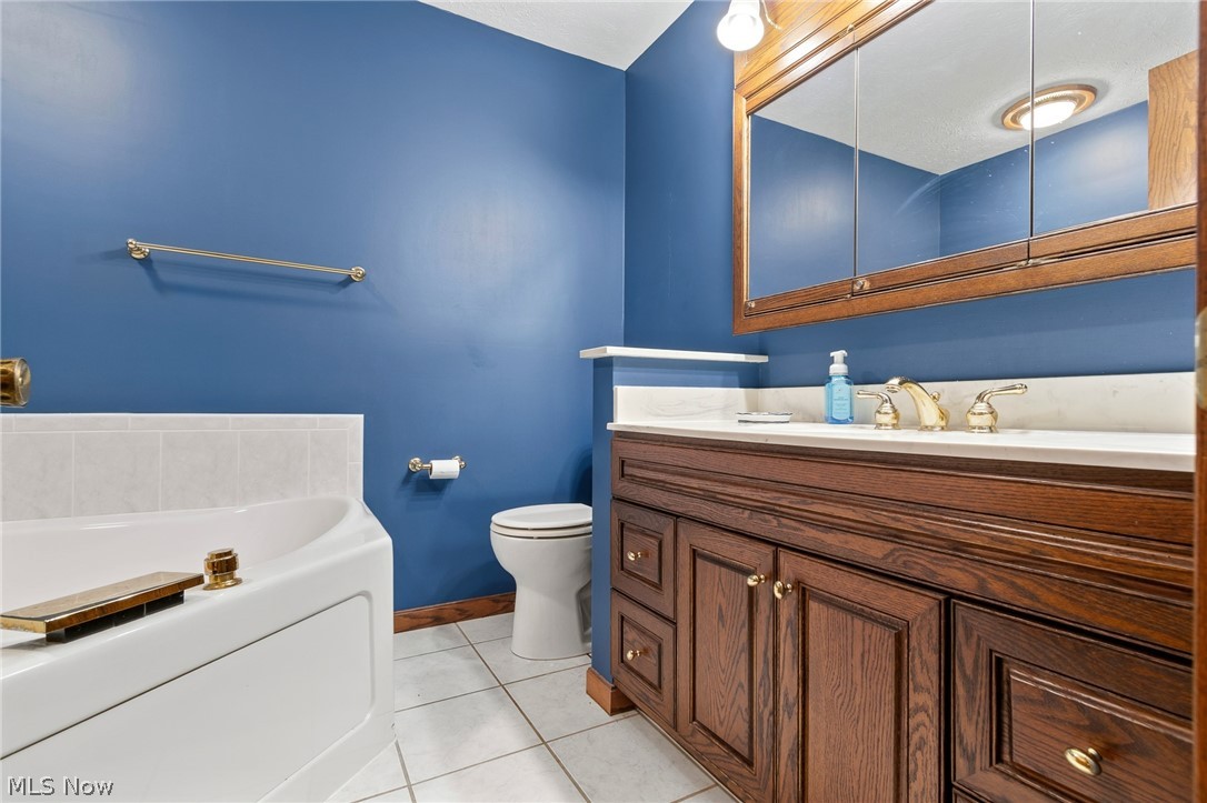5727 Eastview Street Louisville OH 44641