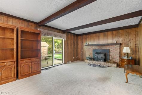 5727 Eastview Street Louisville OH 44641