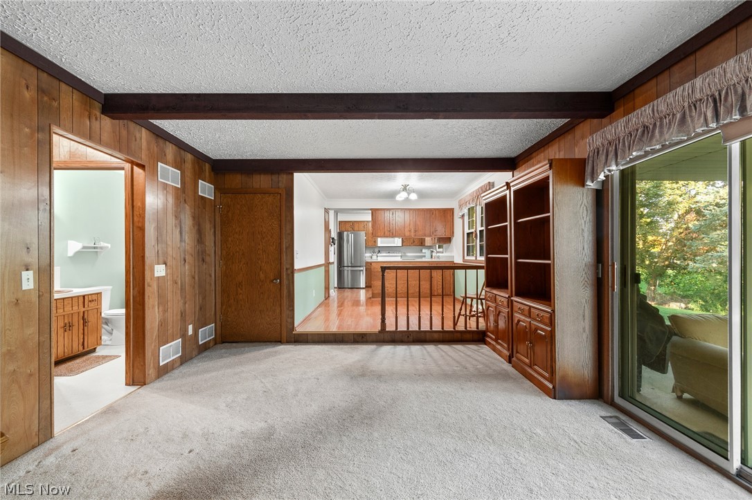 5727 Eastview Street Louisville OH 44641