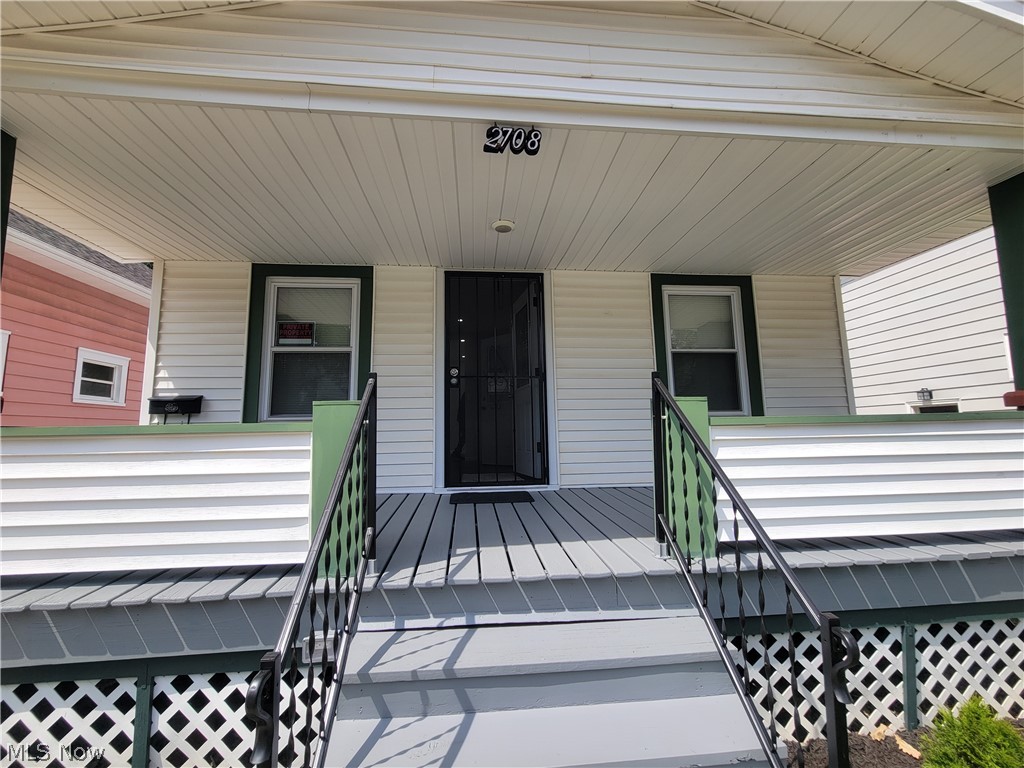 2708 Hood Avenue Cleveland OH 44109