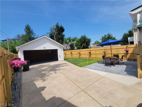 2708 Hood Avenue Cleveland OH 44109