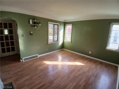 7101 Southfield Avenue Brooklyn OH 44144