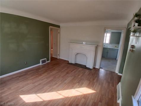 7101 Southfield Avenue Brooklyn OH 44144