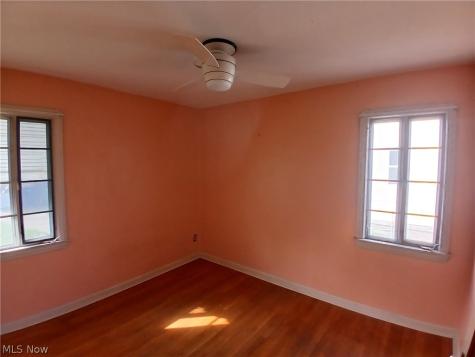 7101 Southfield Avenue Brooklyn OH 44144