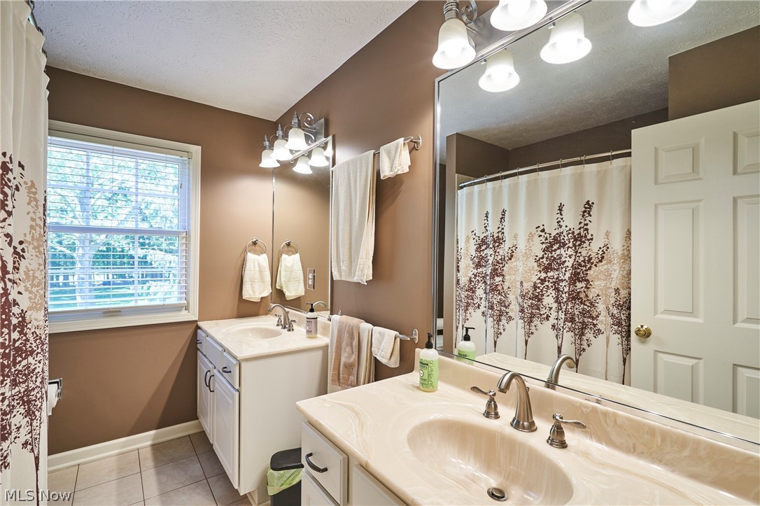 4212 Big Spruce Drive Akron OH 44333