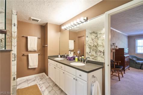 4212 Big Spruce Drive Akron OH 44333