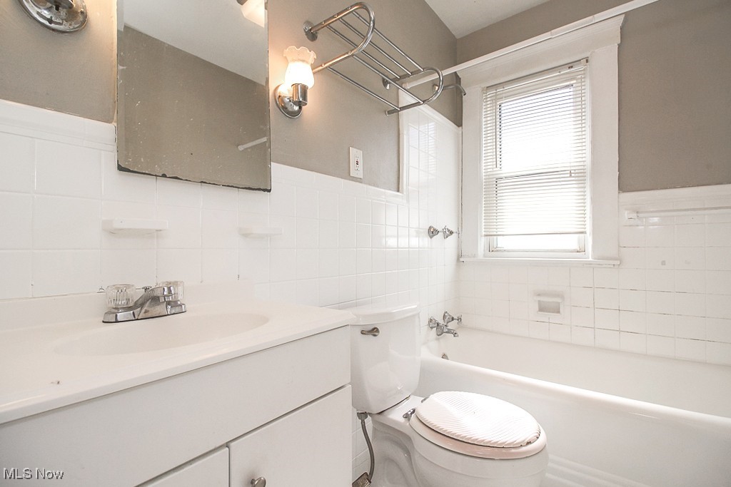 1725 Preyer Avenue Cleveland Heights OH 44118