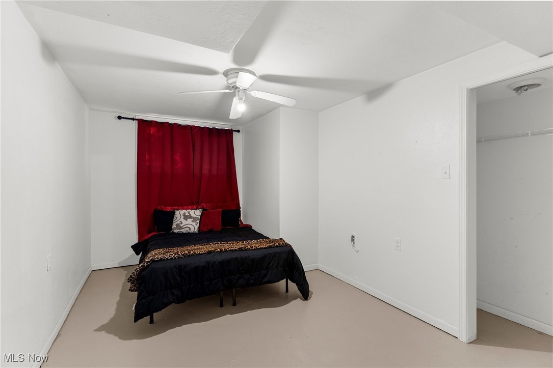 6206 Downs Road NW Warren OH 44481