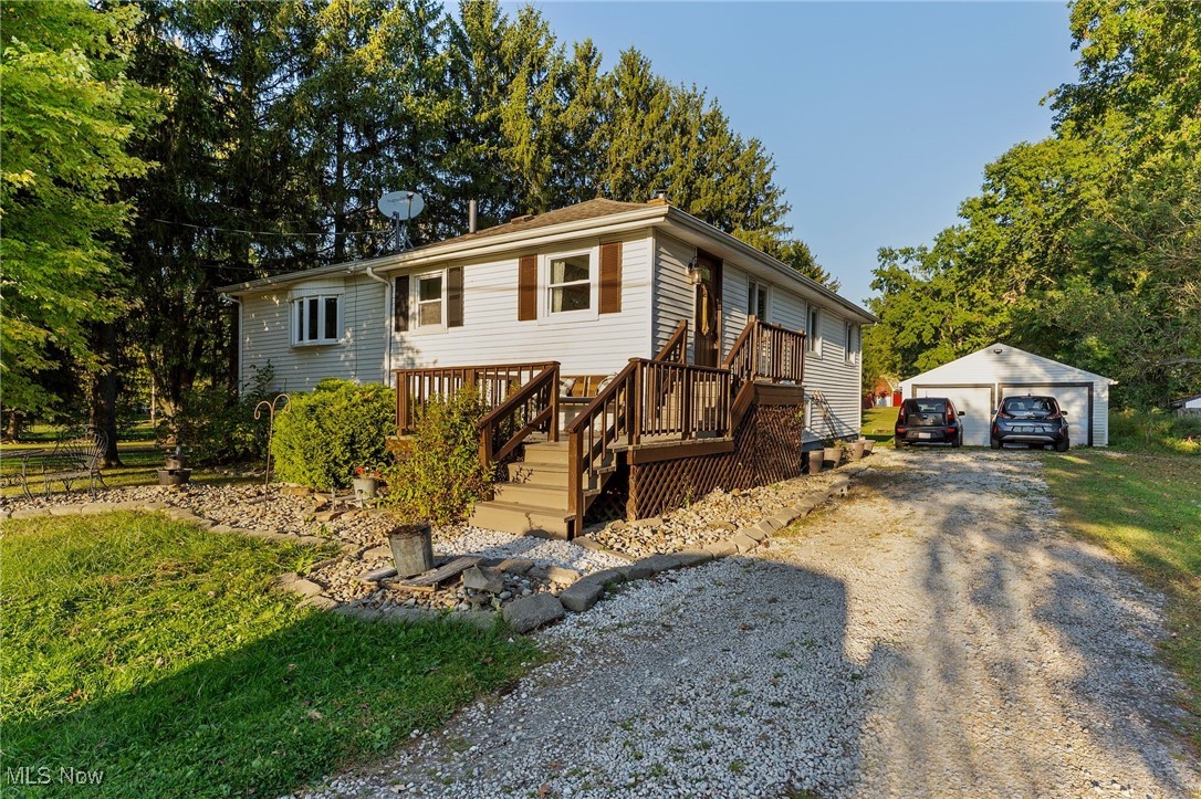 6206 Downs Road NW Warren OH 44481