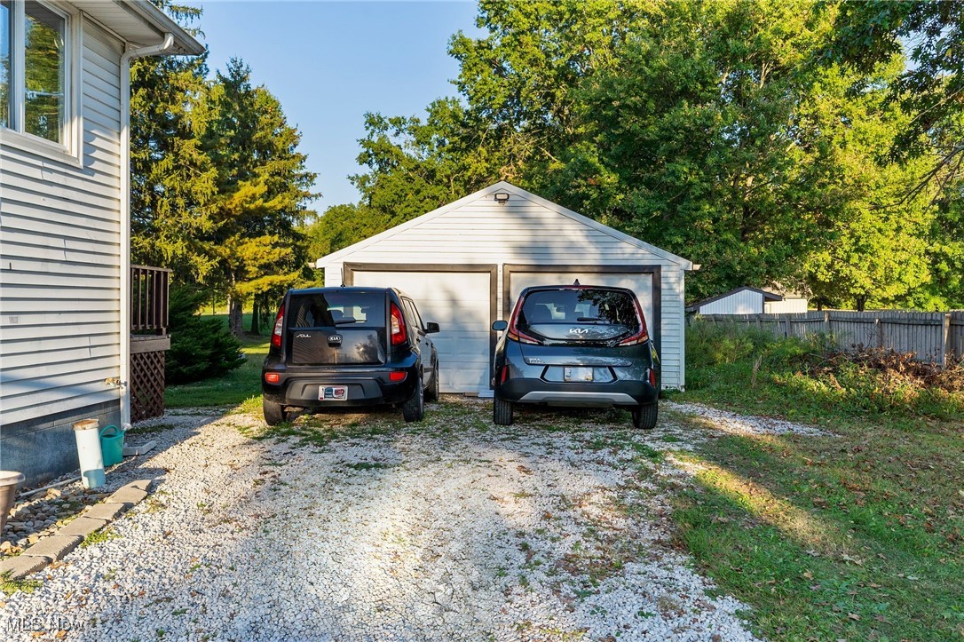 6206 Downs Road NW Warren OH 44481